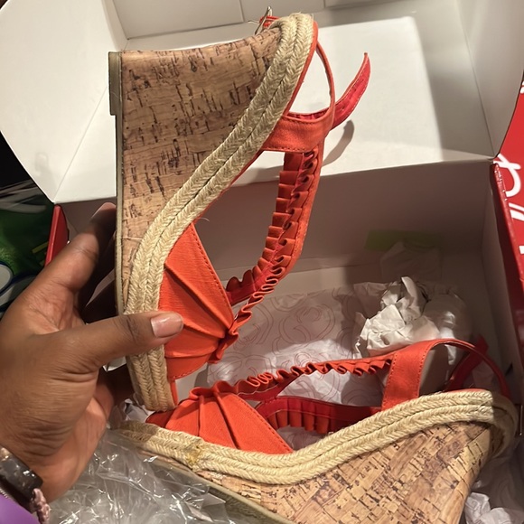 Heels - Picture 2 of 5